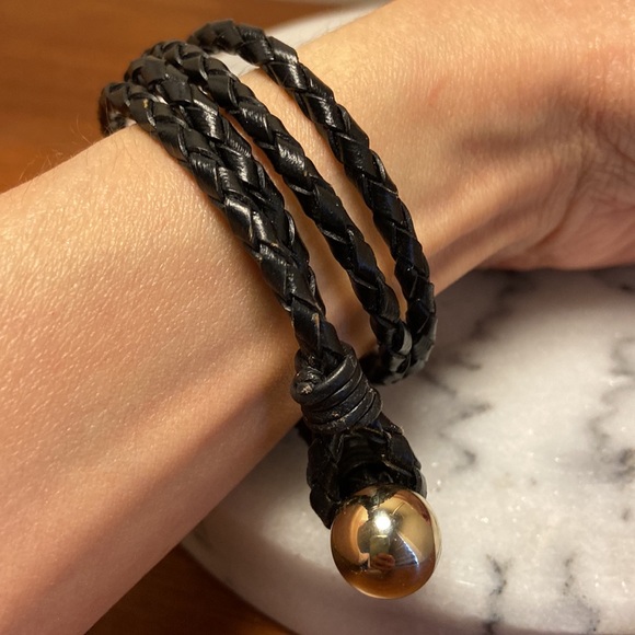 Banana republic leather bracelet - Picture 3 of 4